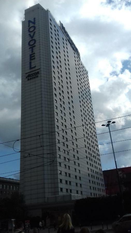 Metro Centrum Bed Warszawa Exteriör bild